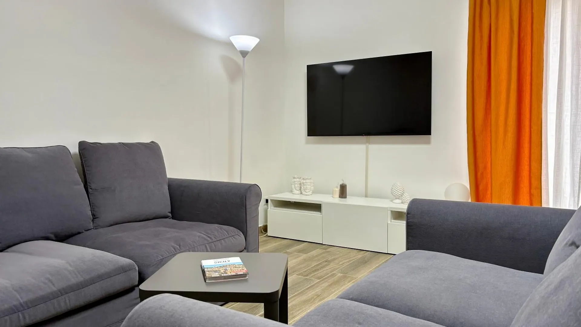Apartment Sciara Marina, Fiumefreddo Di Sicilia, Nuova Struttura Italy