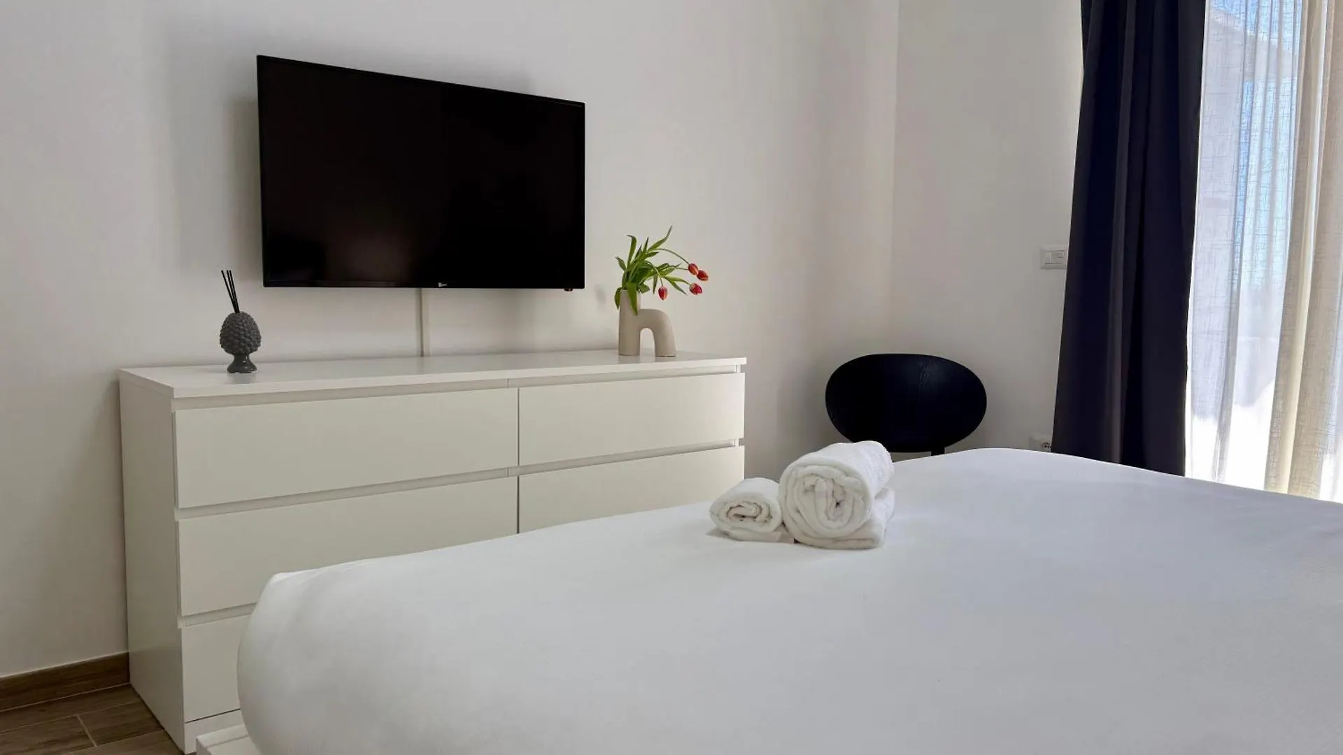 Sciara Marina, Fiumefreddo Di Sicilia, Nuova Struttura Apartmán